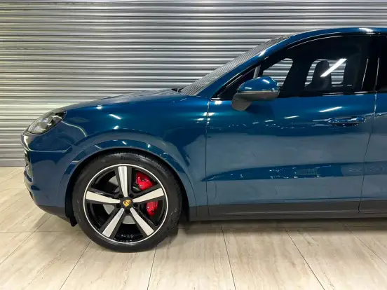 PORSCHE-CAYENNE-2023