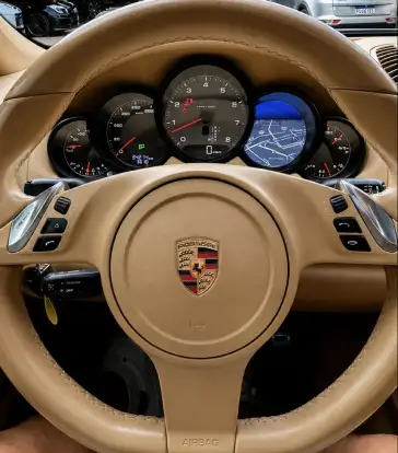 PORSCHE-CAYENNE-2012