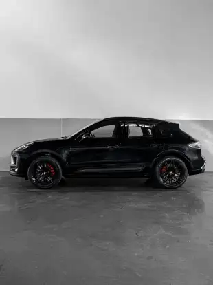 PORSCHE-MACAN-2023