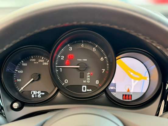 PORSCHE-MACAN-2.0 TURBO GASOLINA PDK PORSCHE-MACAN-2022
