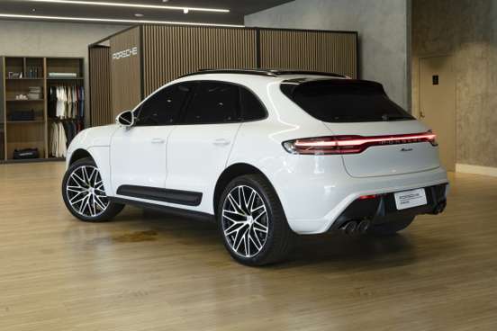 PORSCHE-MACAN-2025