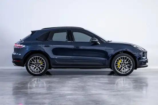 PORSCHE-MACAN-2021