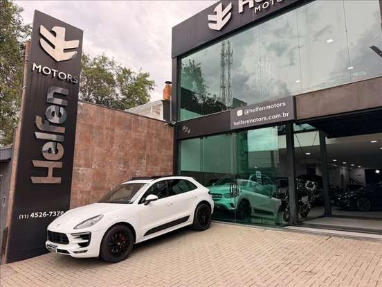 PORSCHE-MACAN-2016