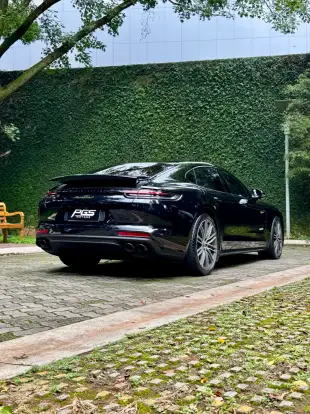 PORSCHE-PANAMERA-2020