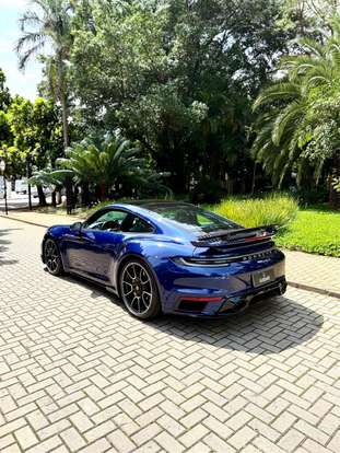 PORSCHE-911-2023