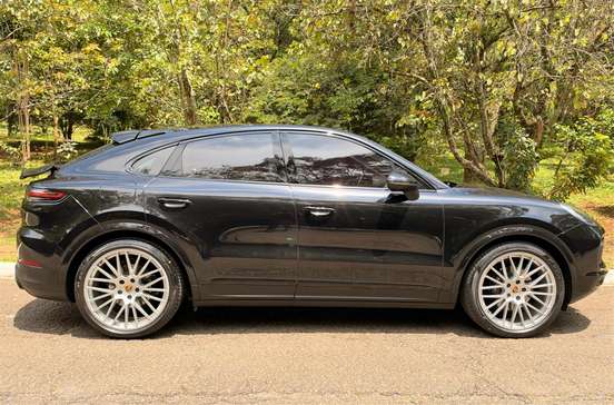 PORSCHE-CAYENNE-2020