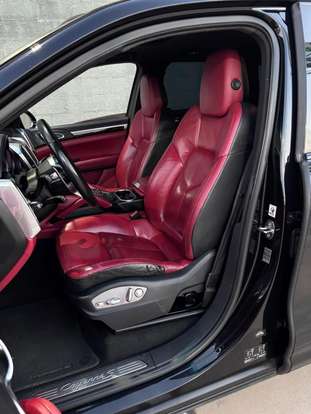 PORSCHE-CAYENNE-2015