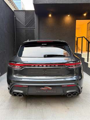 PORSCHE-MACAN-2022