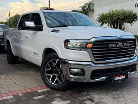 RAM-1500-3.0 HURRICANE 6 BITURBO GASOLINA LARAMIE CD 4X4 AUTOMÁTICO RAM-1500-2024