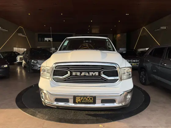 RAM 1500 5.7 V8 GASOLINA LIMITED CD 4X4 AUTOMÁTICO