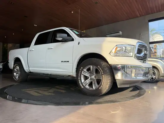 RAM-1500-5.7 V8 GASOLINA LIMITED CD 4X4 AUTOMÁTICO RAM-1500-2023