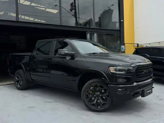 RAM-1500-5.7 V8 GASOLINA LIMITED NIGHT EDITION CD 4X4 AUTOMÁTICO RAM-1500-2023