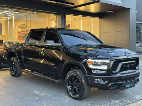 RAM-1500-5.7 V8 GASOLINA REBEL CD 4X4 AUTOMÁTICO RAM-1500-2022