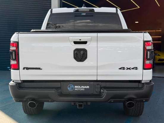 RAM-1500-5.7 V8 GASOLINA REBEL CD 4X4 AUTOMÁTICO RAM-1500-2022