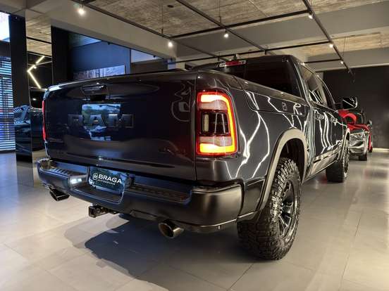RAM-1500-5.7 V8 GASOLINA REBEL CD 4X4 AUTOMÁTICO RAM-1500-2021