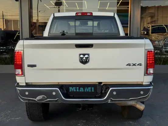 RAM-2500-6.7 LARAMIE 4X4 CD I6 TURBO DIESEL 4P AUTOMÁTICO RAM-2500-2016