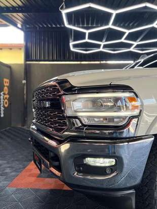 RAM-2500-6.7 I6 TURBO DIESEL LARAMIE CD 4X4 AUTOMÁTICO RAM-2500-2021
