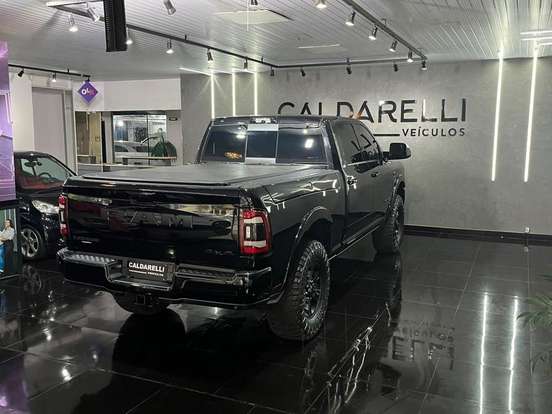 RAM-3500-6.7 I6 TURBO DIESEL LARAMIE CD 4X4 AUTOMÁTICO RAM-3500-2022