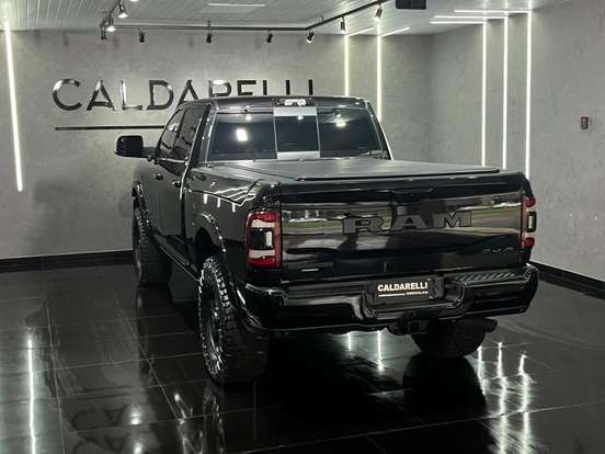 RAM-3500-6.7 I6 TURBO DIESEL LARAMIE CD 4X4 AUTOMÁTICO RAM-3500-2022