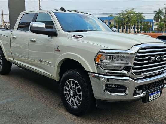 RAM-3500-6.7 I6 TURBO DIESEL LIMITED LONGHORN CD 4X4 AUTOMÁTICO RAM-3500-2022