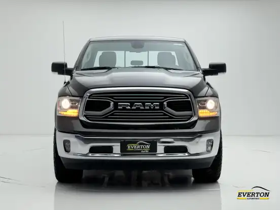 RAM-CLASSIC-5.7 V8 GASOLINA LARAMIE CD 4X4 AUTOMÁTICO RAM-CLASSIC-2023