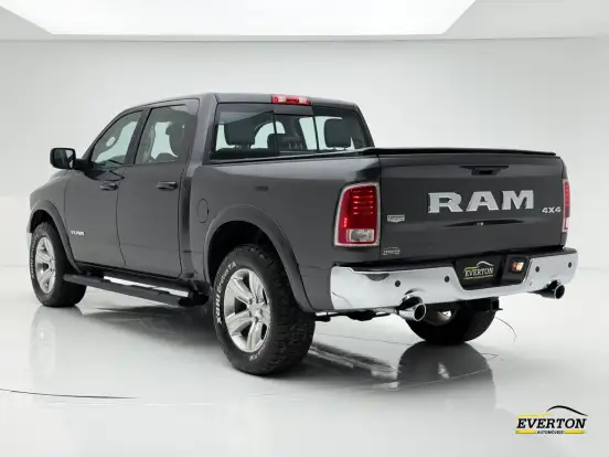 RAM-CLASSIC-5.7 V8 GASOLINA LARAMIE CD 4X4 AUTOMÁTICO RAM-CLASSIC-2023