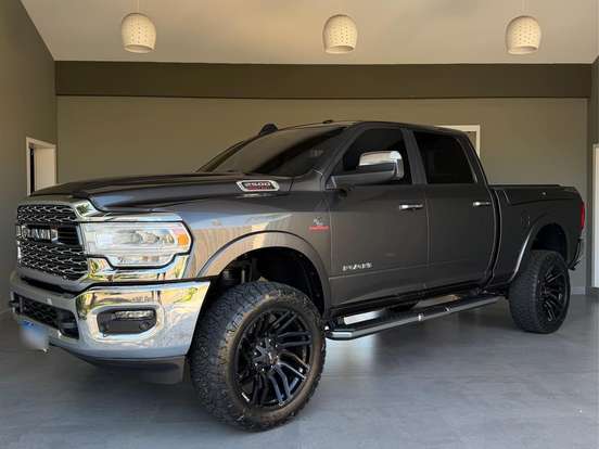 RAM-2500-6.7 I6 TURBO DIESEL LARAMIE CD 4X4 AUTOMÁTICO RAM-2500-2020