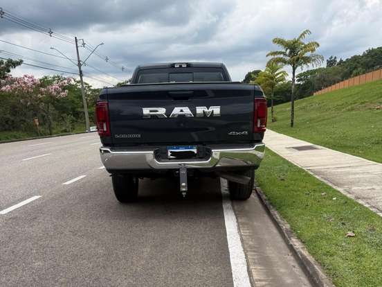 RAM-2500-6.7 I6 TURBO DIESEL LARAMIE CD 4X4 AUTOMÁTICO RAM-2500-2026