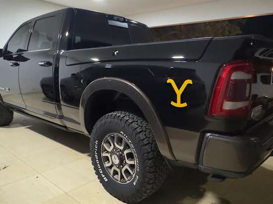 RAM-3500-6.7 I6 TURBO DIESEL LIMITED LONGHORN CD 4X4 AUTOMÁTICO RAM-3500-2022