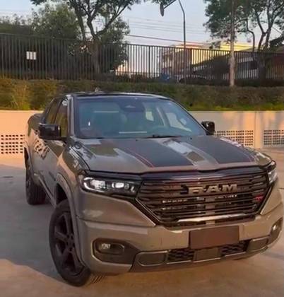 RAM RAMPAGE 2.0 HURRICANE 4 TURBO GASOLINA R/T 4X4 AUTOMÁTICO