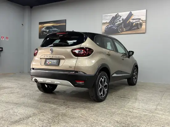 RENAULT-CAPTUR-2023