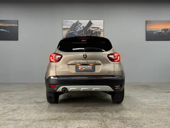 RENAULT-CAPTUR-2023