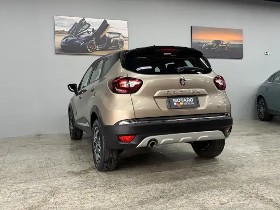 RENAULT-CAPTUR-2023