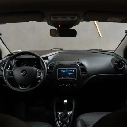 RENAULT-CAPTUR-2018