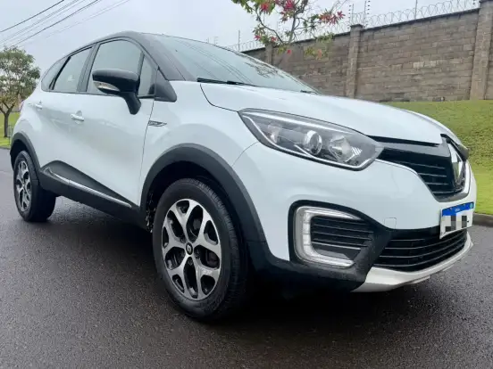 RENAULT-CAPTUR-2018