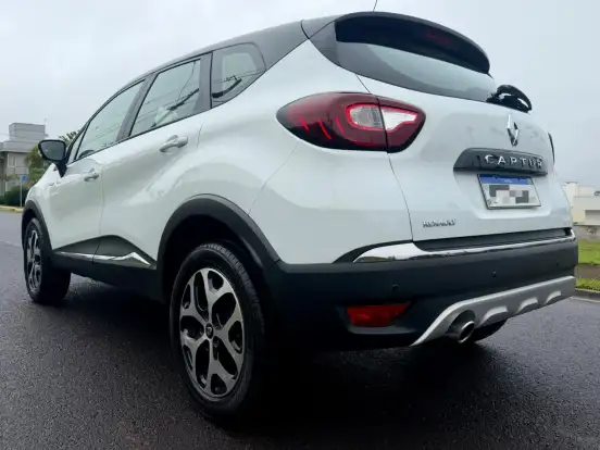 RENAULT-CAPTUR-2018