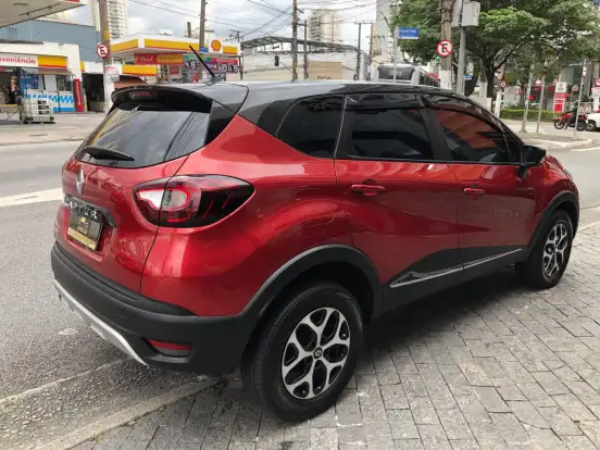 RENAULT-CAPTUR-2019