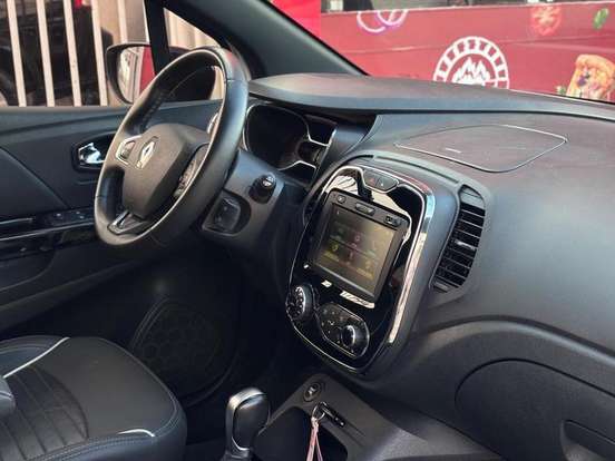 RENAULT-CAPTUR-2019
