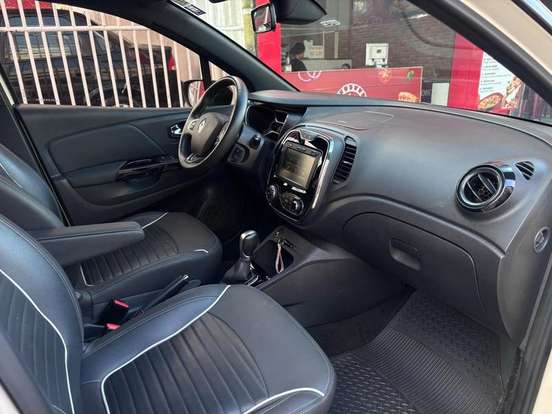 RENAULT-CAPTUR-1.6 16V SCE FLEX BOSE X-TRONIC RENAULT-CAPTUR-2019