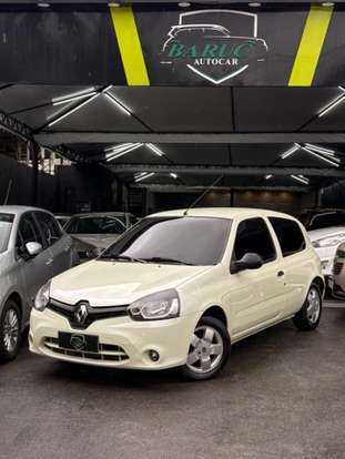 RENAULT-CLIO-2012