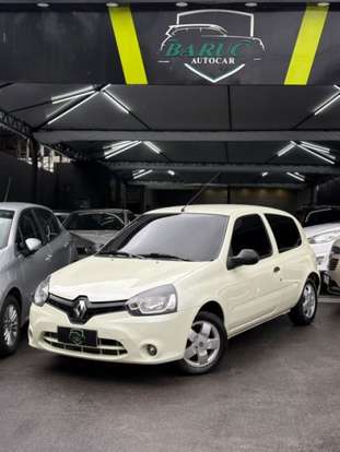 RENAULT-CLIO-2012