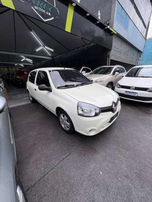 RENAULT-CLIO-2012