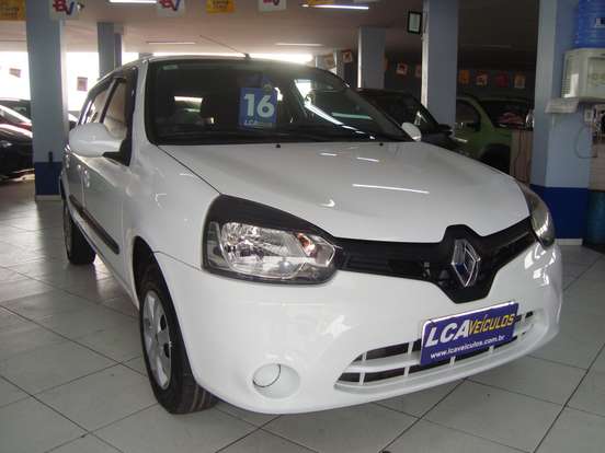 RENAULT-CLIO-2015