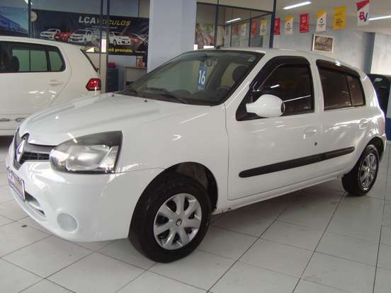 RENAULT-CLIO-2015