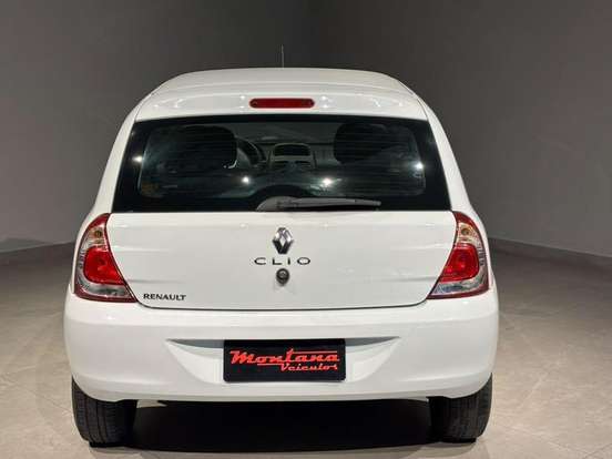 RENAULT-CLIO-2014