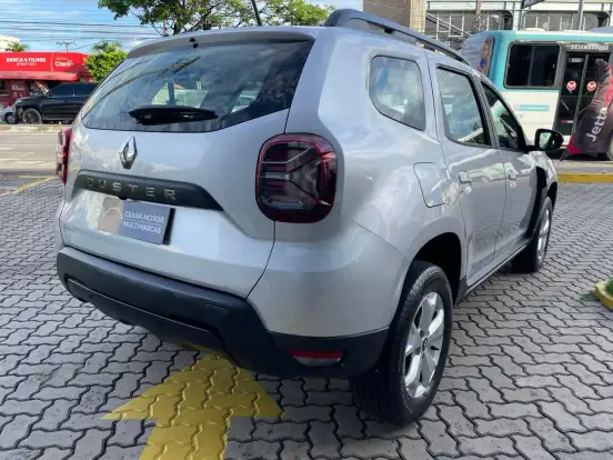 RENAULT-DUSTER-2024