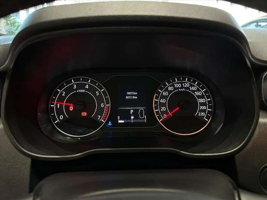 RENAULT-DUSTER-2025
