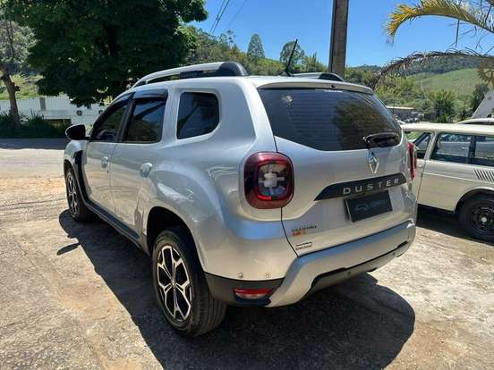 RENAULT-DUSTER-2020