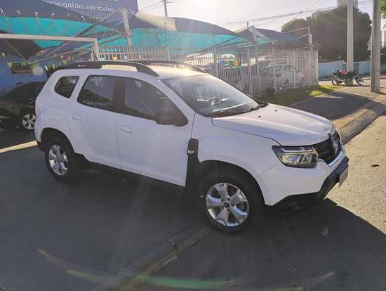 RENAULT-DUSTER-2023