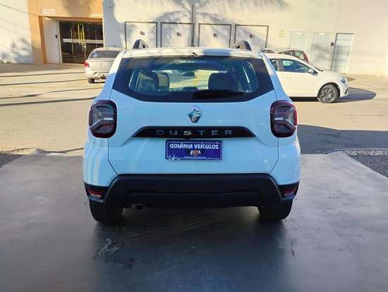 RENAULT-DUSTER-2023